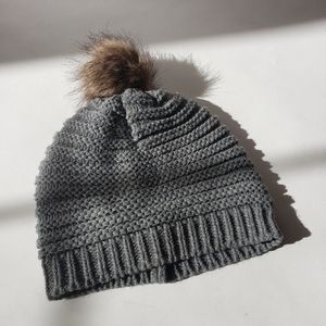 Free with purchase! Fur Pom Pom Knit-like Toque/Beanie